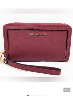 Michael Kors Frame Out Item Travel Continental wallet Cherry with metallic trim